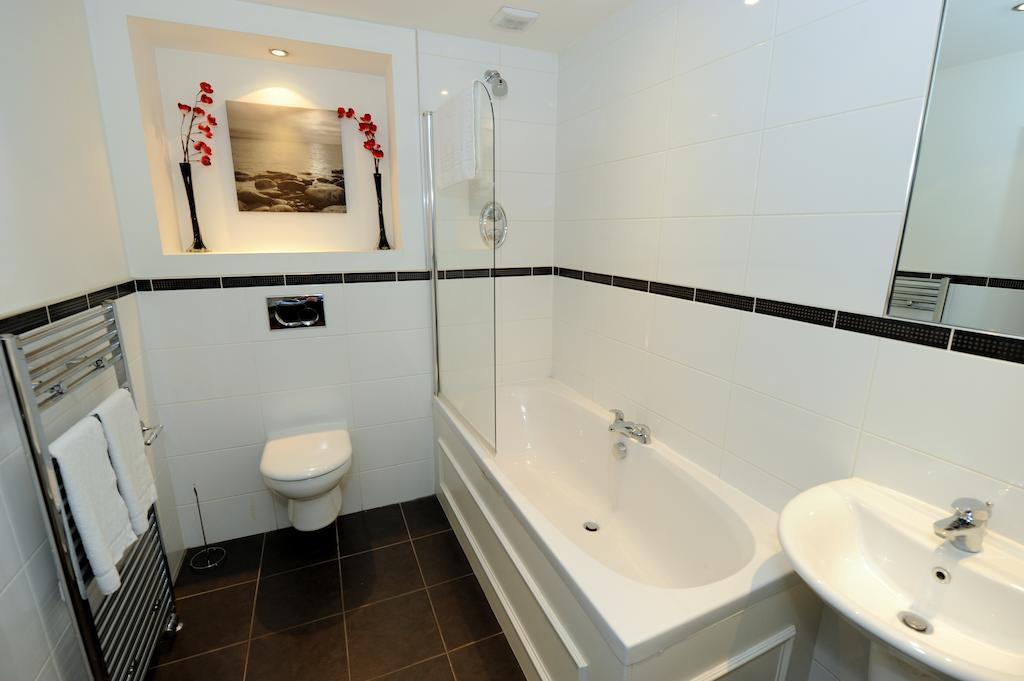 Parkhill Luxury Serviced Apartments - City Centre Apartments Aberdeen Room photo